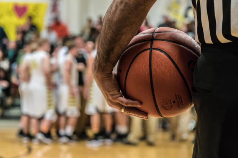 What Should The Referee Do Prior To A Basketball Game?